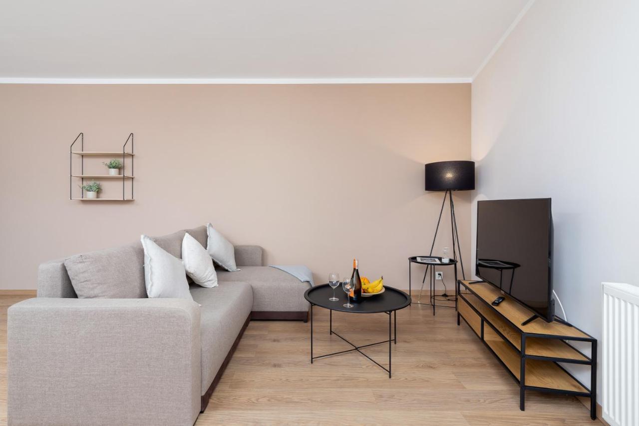 Apartamento Dzielnica XIII Podgórze Kraków by Renters Exterior foto